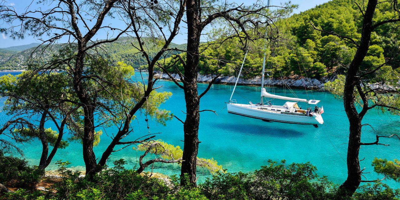 Ένα ελληνικό νησί τα 9 «μυστικά» νησιά της Μεσογείου για τους Γερμανούς