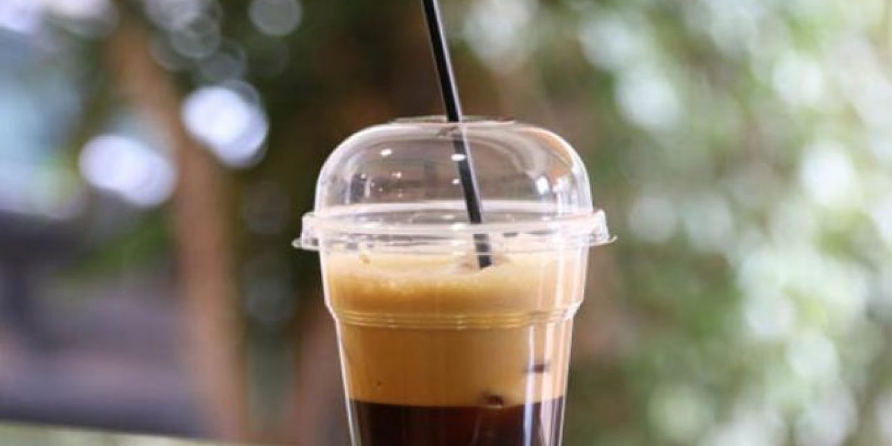 Έρχονται αλλαγές στον take away καφέ: Με δικό του ποτήρι ο πελάτης