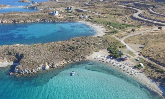 Κάρυστος: Το γαλαζοπράσινο διαμάντι της Εύβοιας