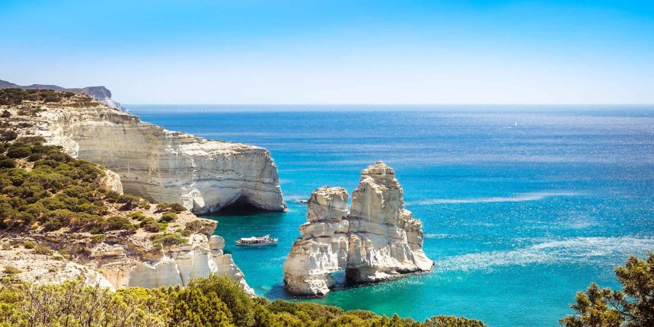 Το BBC εξυμνεί τη Μήλο – Προβολή μέσω video clip από Ουκρανό τραγουδιστή