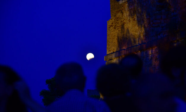 Εκδηλώσεις σε αρχαιολογικούς χώρους και μουσεία της Ελλάδας με φόντο… το ολόγιομο φεγγάρι