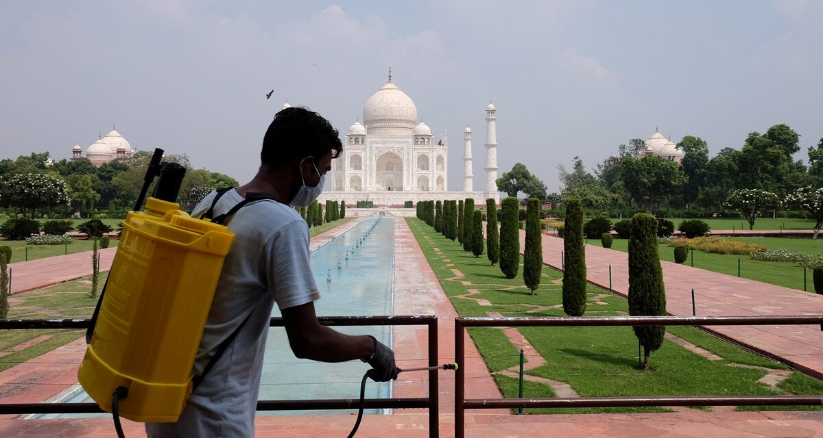 Ινδία: Το Ταζ Μαχάλ άνοιξε ξανά τις πύλες του παρά τα συνεχή κρούσματα κορωνοϊού