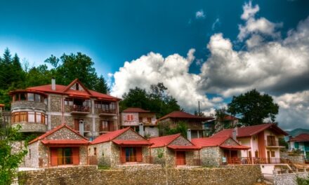 Τα Πέτρινα: Για μία μαγική διαμονή στην Ορεινή Ναυπακτία