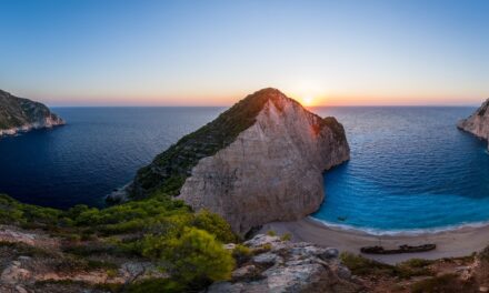 Conde Nast Traveler: 4 ελληνικά νησιά στα κορυφαία του κόσμου