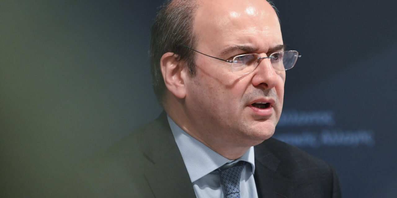 Σε διαθεσιμότητα ο υπάλληλος της ΔΕΗ που κακοποίησε φρικτά τον σκύλο του με παρέμβαση Χατζηδάκη