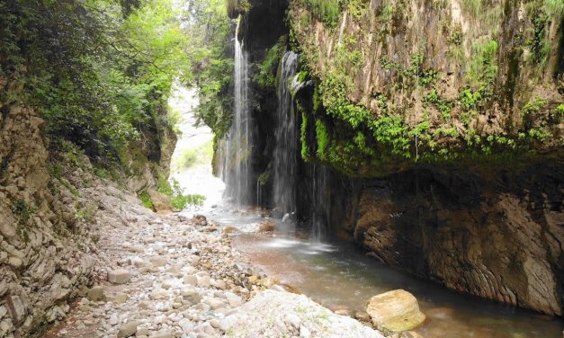 Το εντυπωσιακό φαράγγι Πάντα Βρέχει και το ορεινό πέρασμα της Καλιακούδας (video)