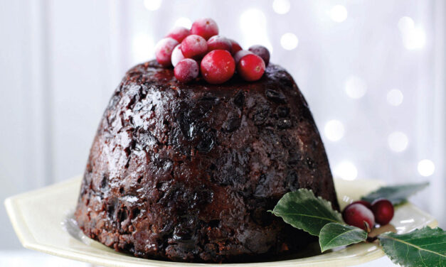 Χριστούγεννα σαν βασιλιάδες: Η συνταγή για την αγαπημένη πουτίγκα της Ελισάβετ από τον ίδιο τον βασιλικό σεφ