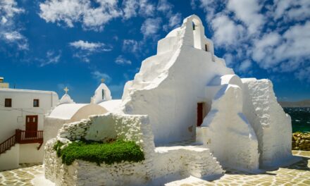 Conde Nast Traveller: 7 ελληνικά νησιά βρίσκονται ανάμεσα στα 20 καλύτερα της Ευρώπης για το 2021