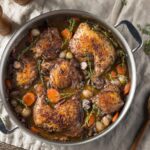 Coq au vin: Αυτή η συνταγή κοτόπουλου μας ταξιδεύει… Γαλλία