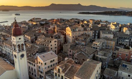 Η Daily Mail αποθεώνει την Κέρκυρα – Περιγράφει μια μέρα τον Νοέμβριο στο νησί