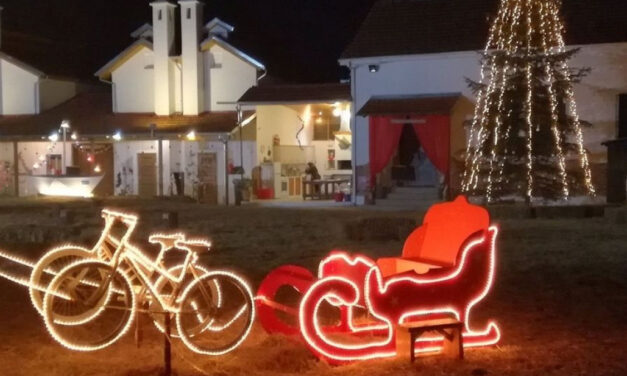 Στην Κατερίνη το πρώτο ψηφιακό Χριστουγεννιάτικο Χωριό – Καθημερινό livestreaming με τον Αγ. Βασίλη