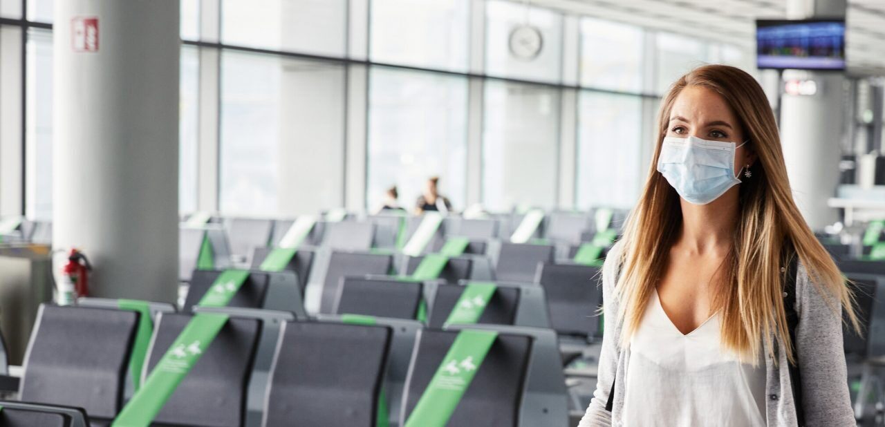 Ταξίδια στην εποχή του κορωνοϊού: Τι πρέπει να έχετε μαζί σας για να ταξιδέψετε – Όλες οι χρήσιμες συμβουλές