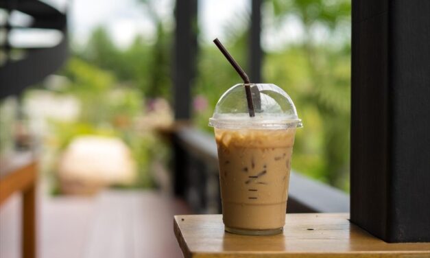 Πλαστικά μιας χρήσης: Έγινε η αρχή, χρειάζονται ακόμη πολλά να γίνουν