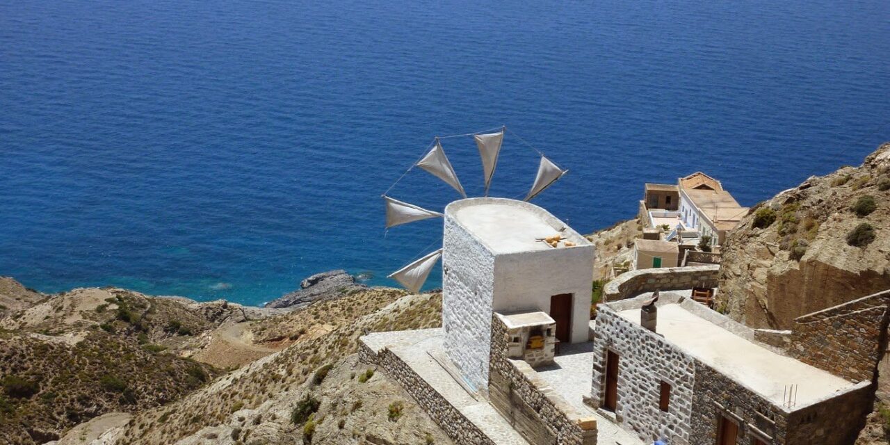 Η Κάρπαθος στα 14 μέρη του πλανήτη που προτείνει η Daily Mail για το 2023