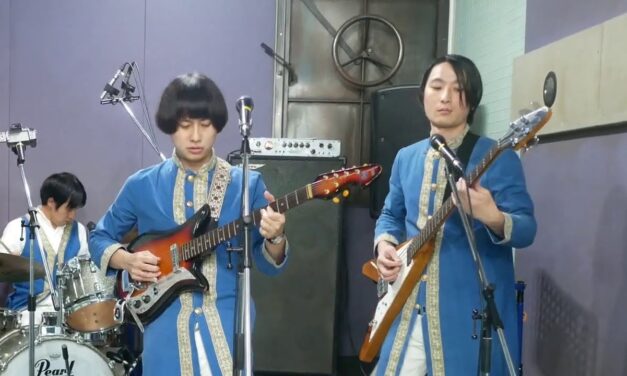 Οι Ιάπωνες Pyramidos “ξαναχτυπούν” – Τραγουδούν το «Πότε Βούδας πότε Κούδας» (video)