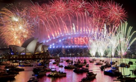 Διαφορετική η φετινή Πρωτοχρονιά και στην Αυστραλία – Θα δουν τα πυροτεχνήματα από το σπίτι