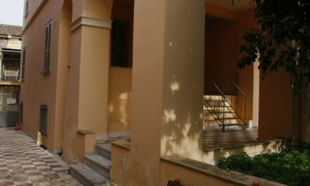 Ο Οδυσσέας Ελύτης «θα μείνει», στην Πλάκα – Δείτε το νεοκλασικό που θα στεγάσει το αρχείο του