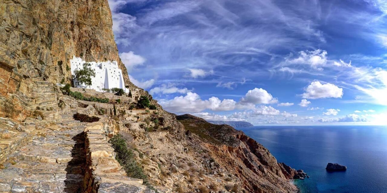 Νορβηγικό ταξιδιωτικό περιοδικό αποθεώνει την Αμοργό: “Tο κόσμημα των Κυκλάδων»