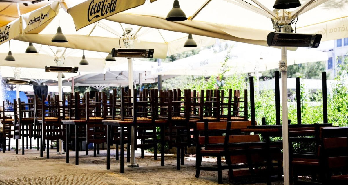 Ιδιοκτήτης ψητοπωλείου στη Θεσσαλονίκη βρήκε τρόπο να γεμίσει το μαγαζί του – Δείτε πως