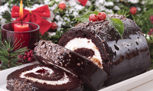 Buche de Noel: Το χριστουγεννιάτικο γλυκό που μας ταξιδεύει στο ρομαντικό Παρίσι