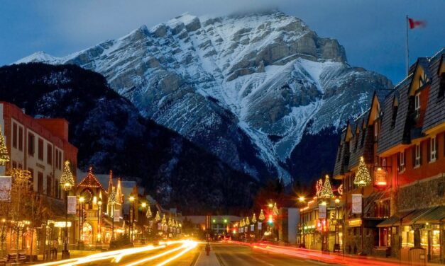 Καναδάς: 400 πολίτες έλαβαν δωροεπιταγή από… έναν άγνωστο Άγιο Βασίλη