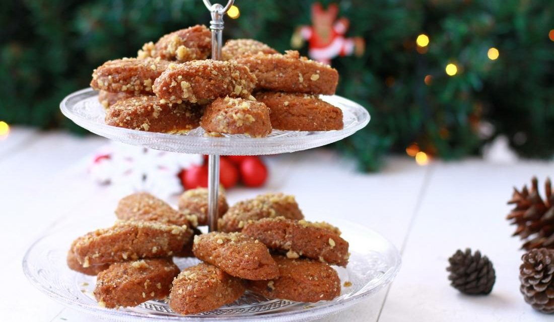 Φοινίκια: Αυτά τα μελομακάρονα φέρνουν αρώματα Σμύρνης στο σπίτι μας – Δείτε τη συνταγή