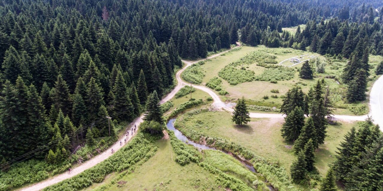 Χτισμένα σε βουνοκορφές και πνιγμένα στο πράσινο – 5 πανέμορφα ορεινά χωριά της Ελλάδας
