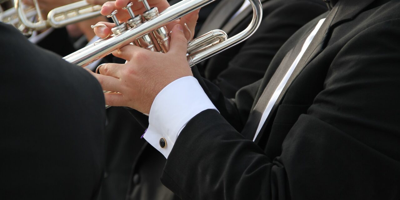 Θεσσαλονίκη: Συναυλία… από τα μπαλκόνια διαμερισμάτων στο κέντρο της πόλης!