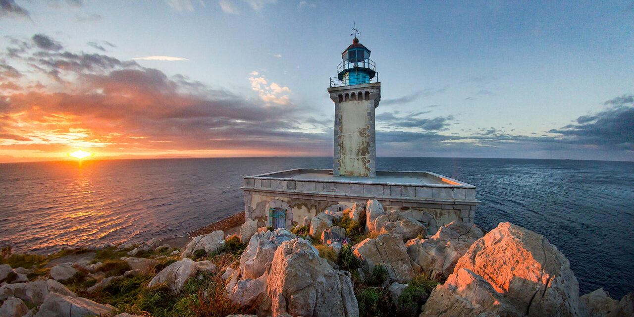 Ακρωτήριο Ταίναρο: Ένας μύθος με απόκοσμη ομορφιά στο νοτιότερο άκρο της ηπειρωτικής Ευρώπης