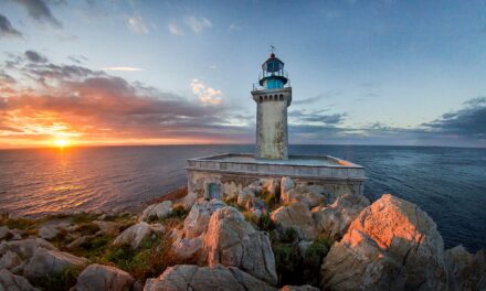 Ακρωτήριο Ταίναρο: Ένας μύθος με απόκοσμη ομορφιά στο νοτιότερο άκρο της ηπειρωτικής Ευρώπης