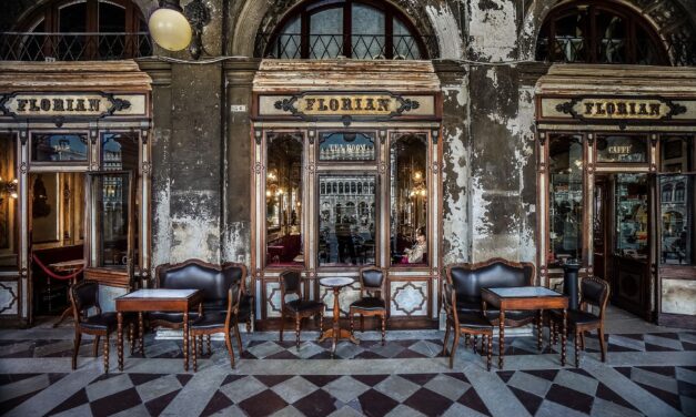 Βενετία: Το θρυλικό Caffè Florian κινδυνεύει με κλείσιμο – Το παλαιότερο καφέ του κόσμου