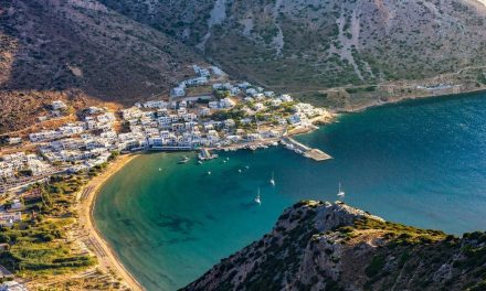 Αφιέρωμα στις Κυκλάδες από το γαλλικό περιοδικό «Désirs de Voyages»