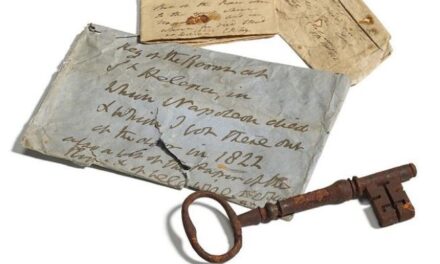 Πωλήθηκε το κλειδί από το δωμάτιο όπου πέθανε ο Ναπολέων σε τιμή ρεκόρ