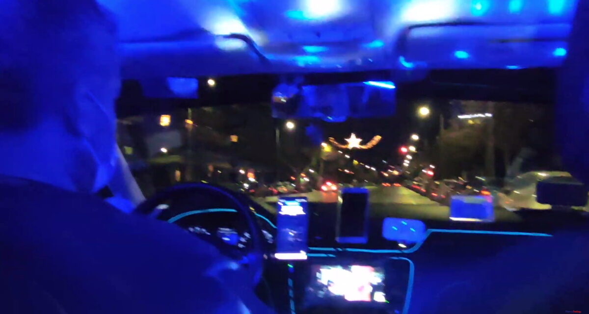 Θεσσαλονίκη: Μετέτρεψε το ταξί του σε κλαμπ με ποτά και φωτορυθμικά (video)