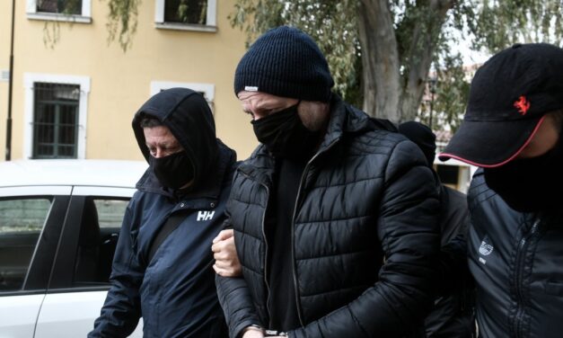 Ελληνικό #metoo: Αντίστροφη μέτρηση για την απολογία του Λιγνάδη – Έρευνα και για δεύτερο ηθοποιό