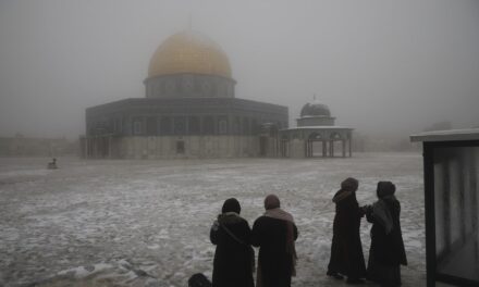 Ιερουσαλήμ: Στα λευκά ντύθηκε για πρώτη φορά μετά από χρόνια (video)