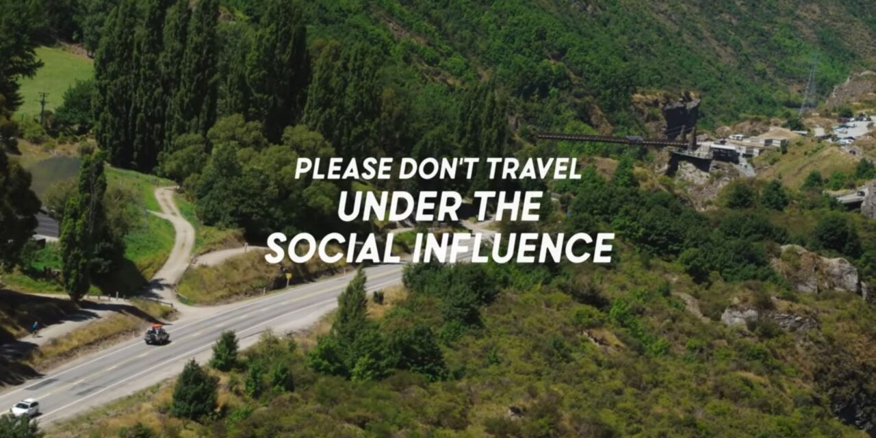 Νέα Ζηλανδία: Τουριστική καμπάνια προτρέπει τους τουρίστες να μην αντιγράφουν τις φώτo των άλλων