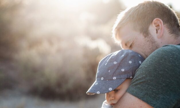 Μεγαλύτερη η άδεια πατρότητας – Όλα όσα αλλάζουν στις γονικές άδειες