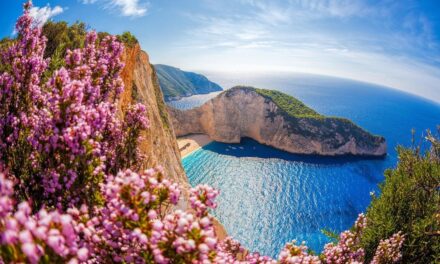 Daily Telegraph: Τα 15 καλύτερα ελληνικά νησιά για να επισκεφθεί κάποιος μετά την πανδημία