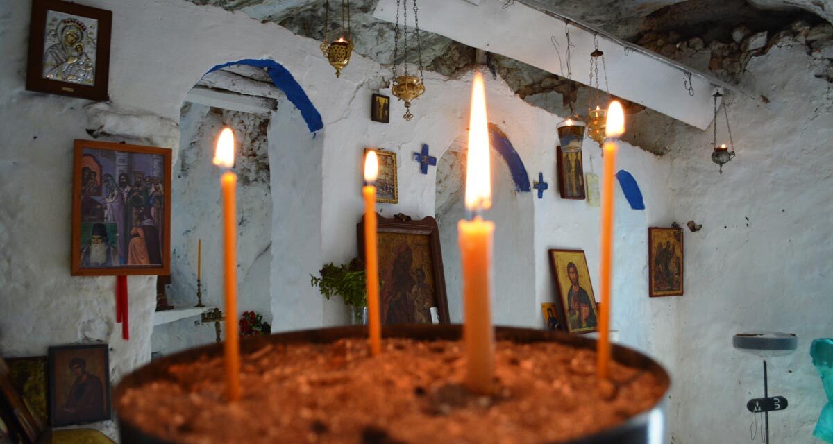 Παναγία Σπηλιώτισσα: Το “κρυμμένο” εκκλησάκι της Ιθάκης που εντυπωσιάζει