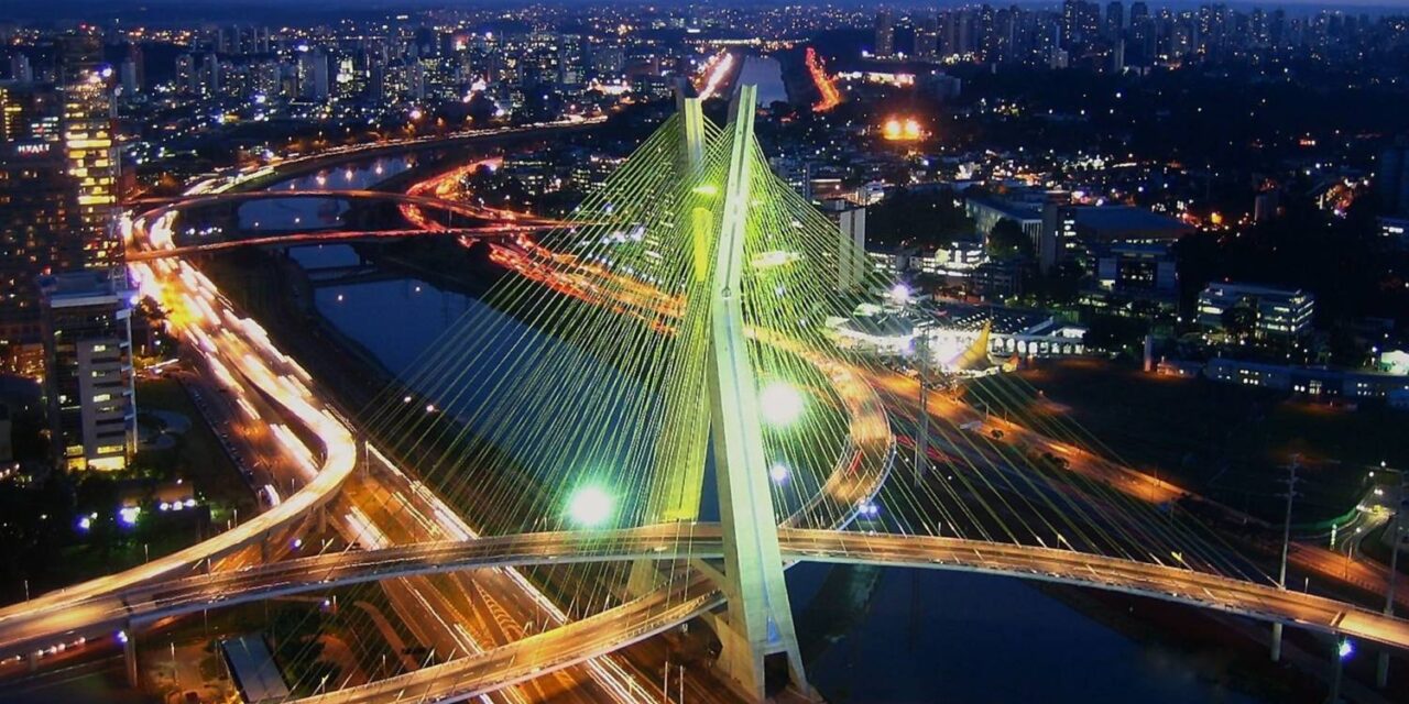 Στα γαλανόλευκα το Σάο Πάολο για τα 200 χρόνια από την Ελληνική Επανάσταση (video)