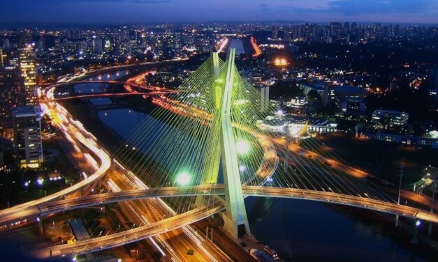 Στα γαλανόλευκα το Σάο Πάολο για τα 200 χρόνια από την Ελληνική Επανάσταση (video)