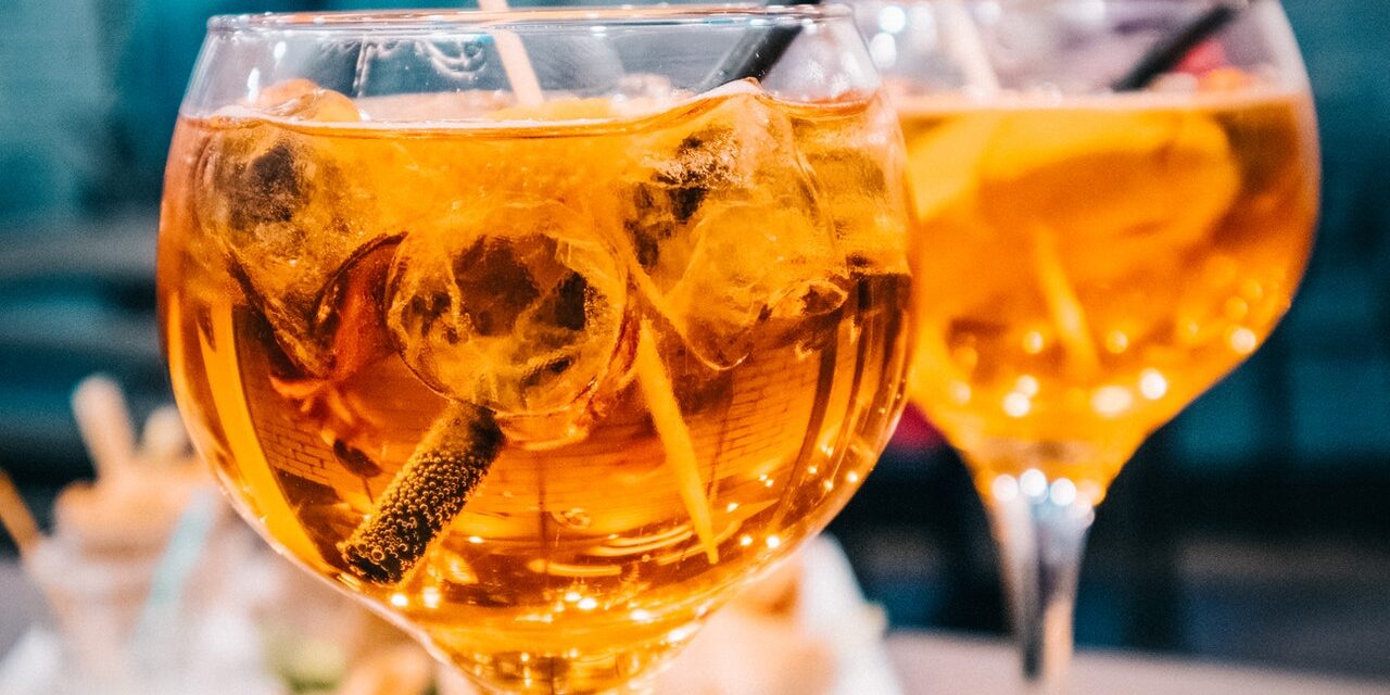 «Αperitivo»: Μια ιταλική παράδοση εμπνευσμένη από την Αρχαία Ελλάδα