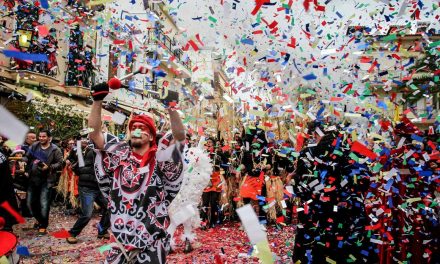 Ζάκυνθος: Απόκριες με κηδεία γεμάτη… γλέντι και χαρά!