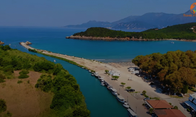 Η καταγάλανη Αμμουδιά και ο μυθικός ποταμός Αχέροντας που οδηγούσε στο σκοτεινό βασίλειο του Άδη