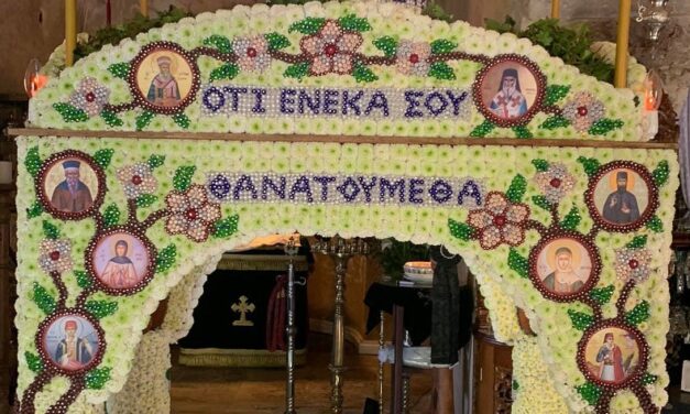 Κρήτη: Ένας επιτάφιος αφιερωμένος στους ήρωες του 1821 – Εντυπωσιακός στολισμός