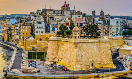 Τουρισμός στη Μάλτα: Προσφέρει έως και 220 ευρώ στις πρώτες 35.000 αφίξεις