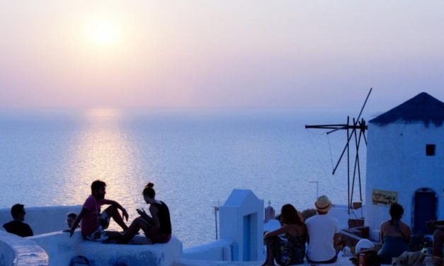 Θεοχάρης από Ην. Βασίλειο: Ο ελληνικός Τουρισμός ξέρει να δίνει μάχες και να τις κερδίζει