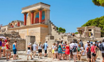 Τουρισμός: Ήρθαν περισσότεροι αλλά ξόδεψαν λιγότερα