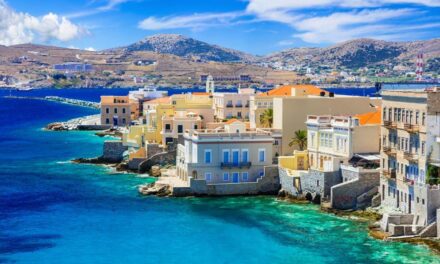 Βρετανία: Τα ελληνικά νησιά αναμένεται να μπουν στην πράσινη λίστα από τις 8 Ιουνίου